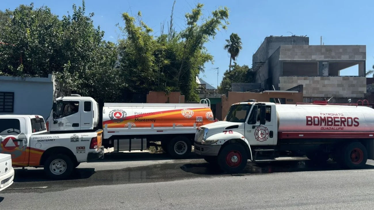 Incendio en patio de casa moviliza a bomberos en Guadalupe