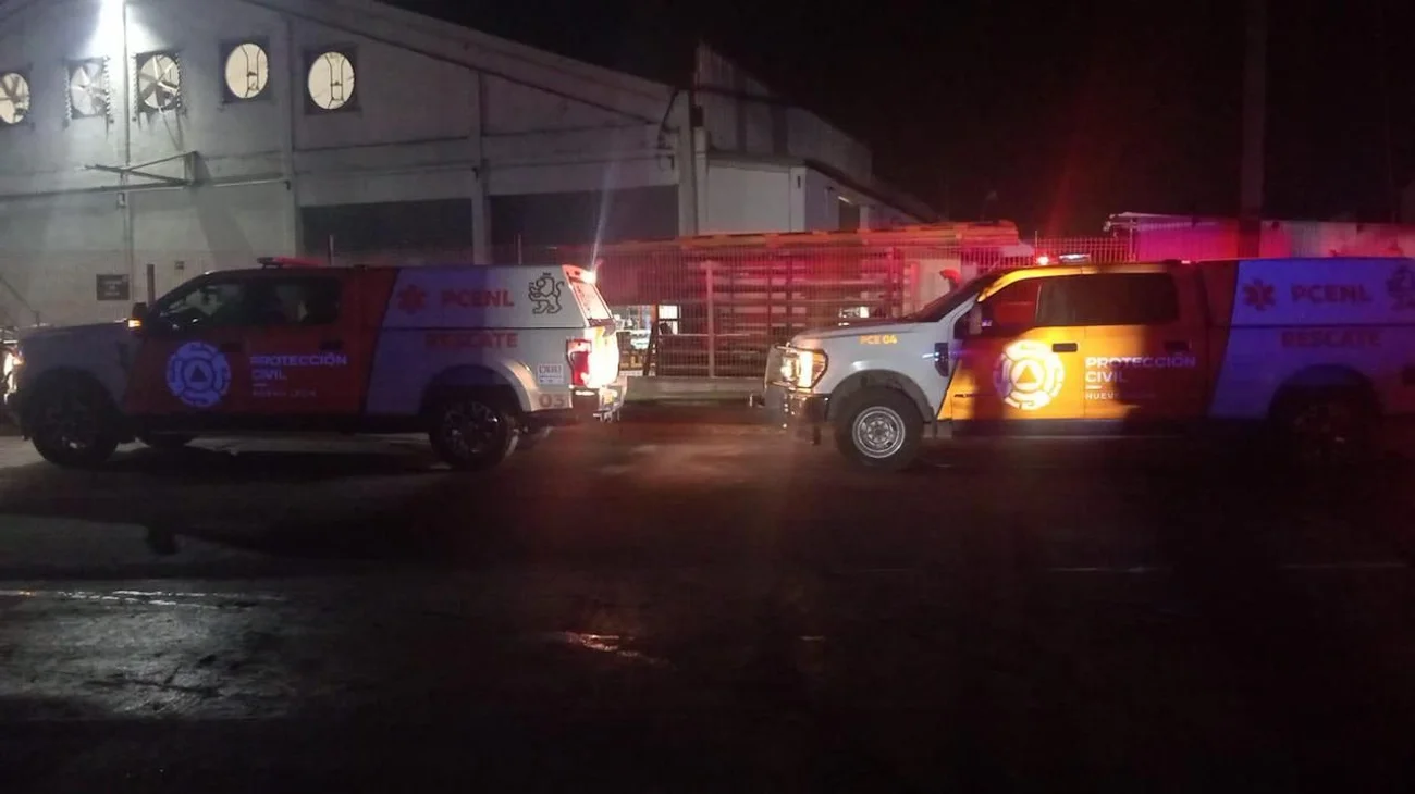 Desalojan a 20 personas tras conato de incendio en fábrica