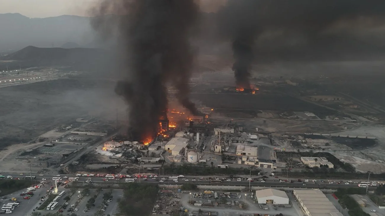 Dejan incendios dos personas con quemaduras: Samuel García