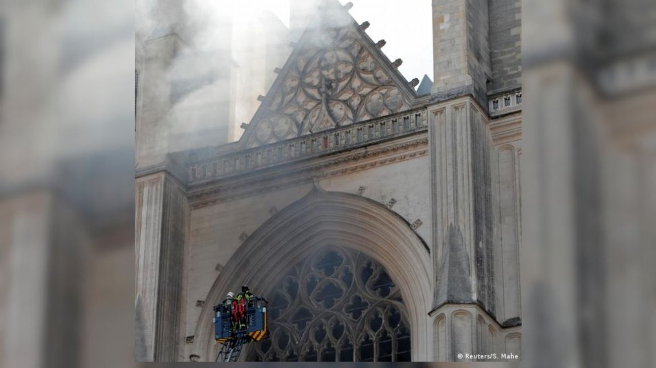 3 muertos y 9 heridos por explosión en misa en Filipinas