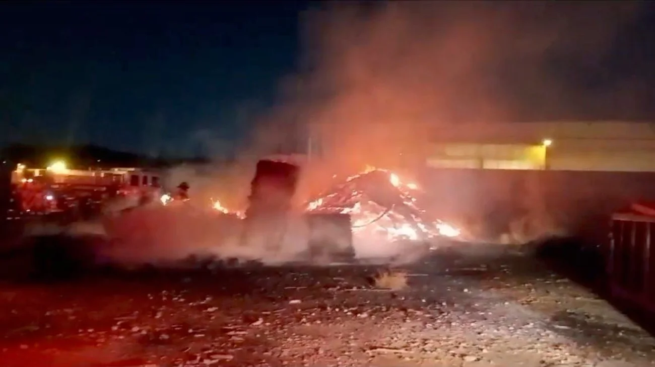 Incendio en planta de Tubacero moviliza a cuerpos de emergencia