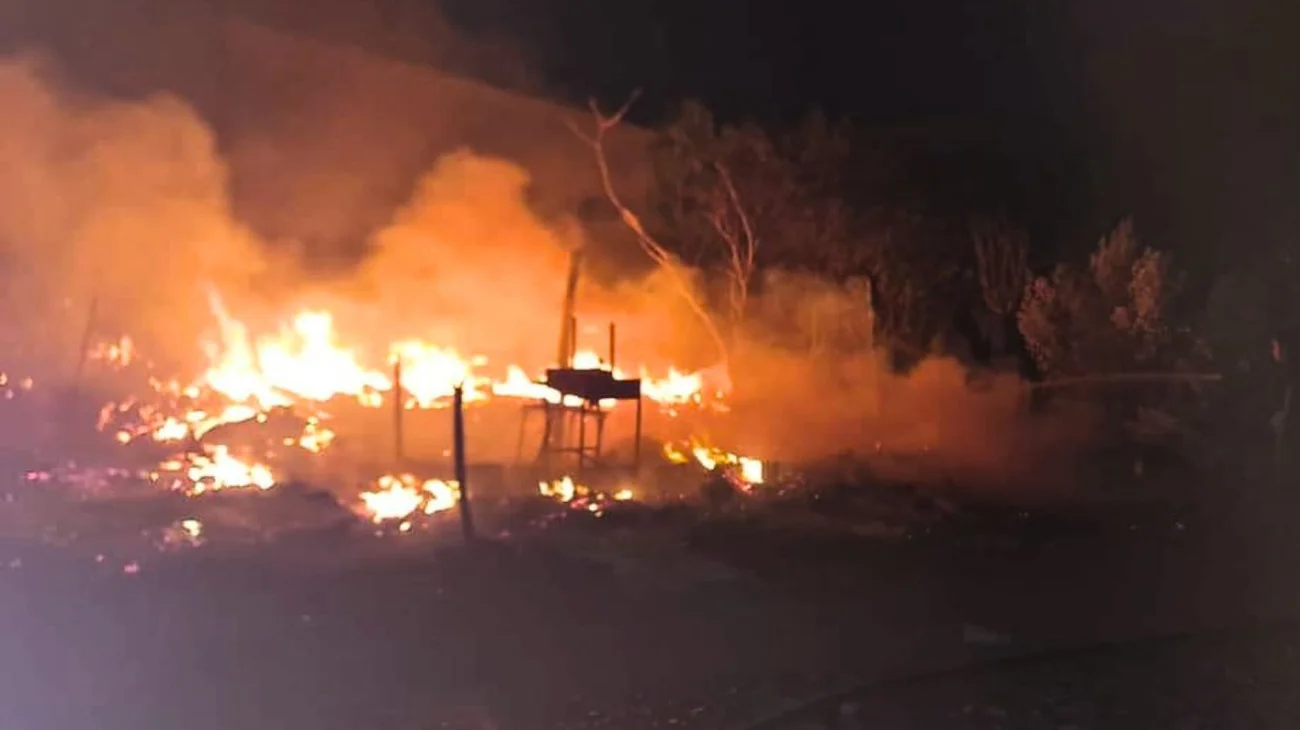 Incendio consume varios tejabanes en Guadalupe