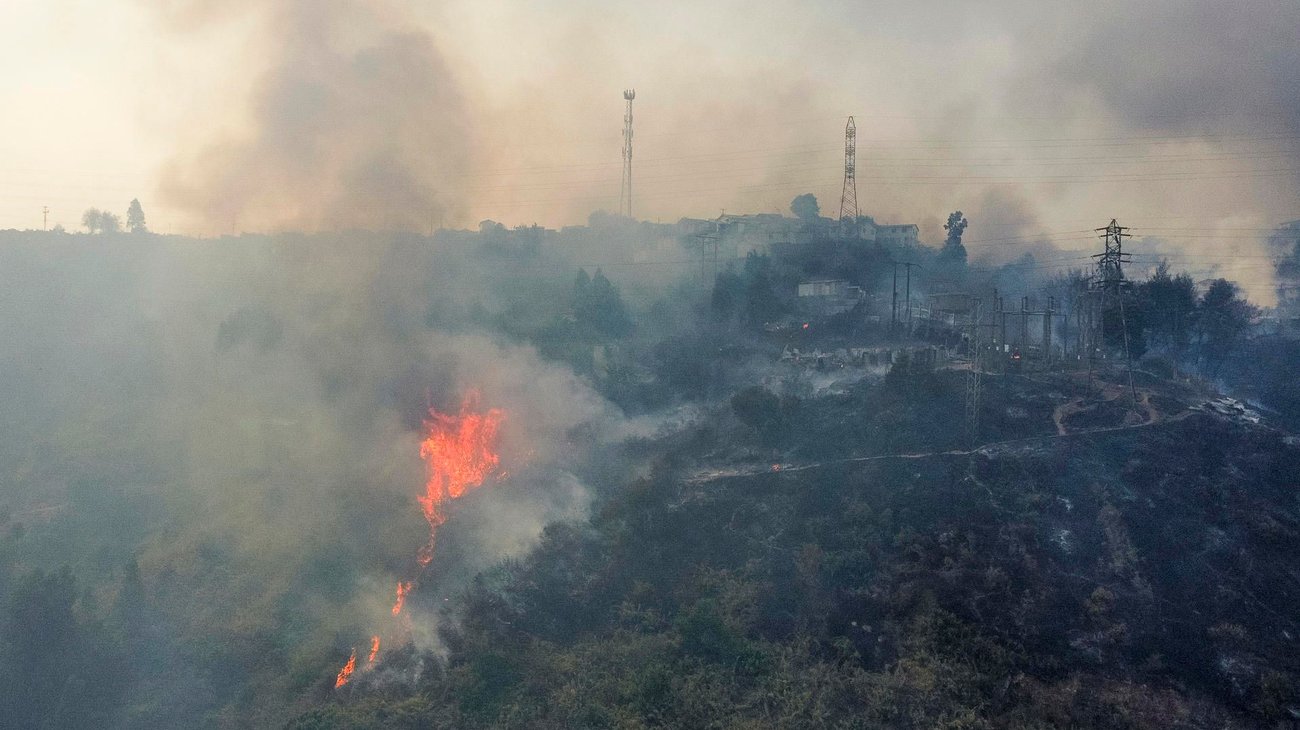 Aumentan a 56 los muertos por los incendios en Chile
