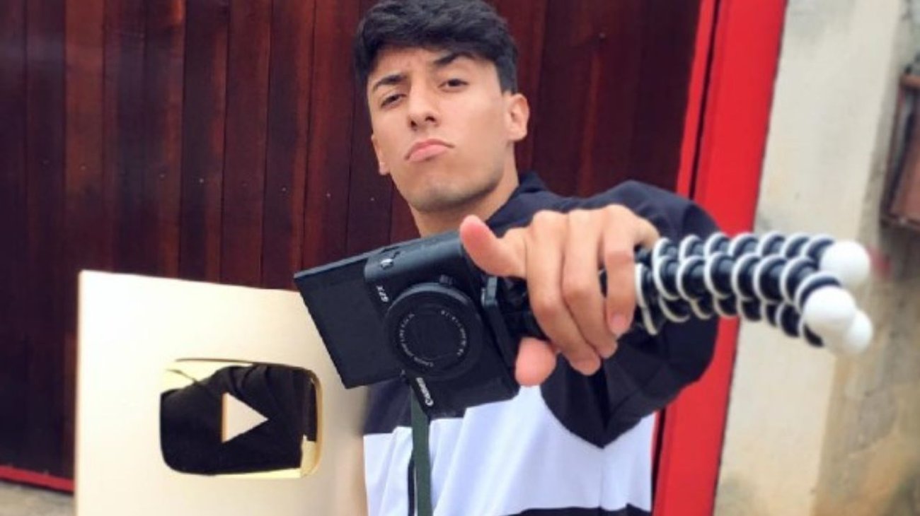 Hallan muerto a influencer en el patio de uno de sus amigos