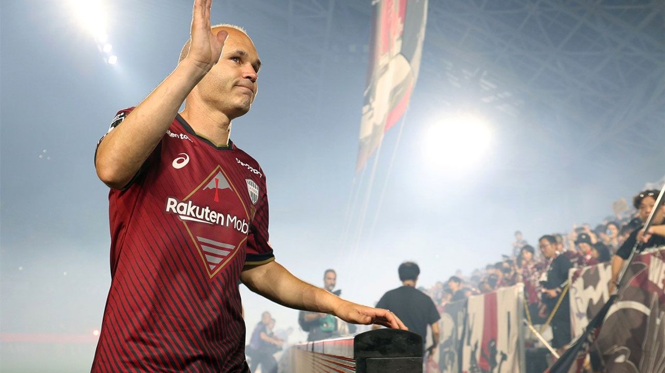 Iniesta será presentado este miércoles con Emirates Club