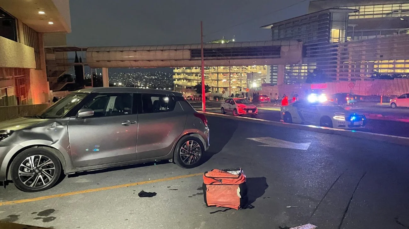 Asaltantes intentan robar local infantil; detienen a uno