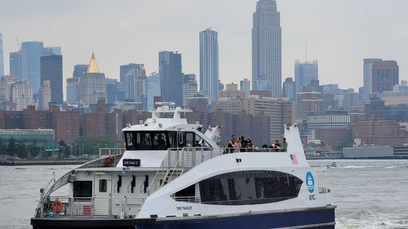inter_ferry_nueva_york_168ba0e77f