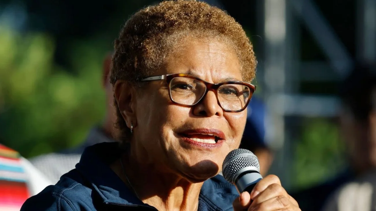 inter_karen_bass_f916eaab2e