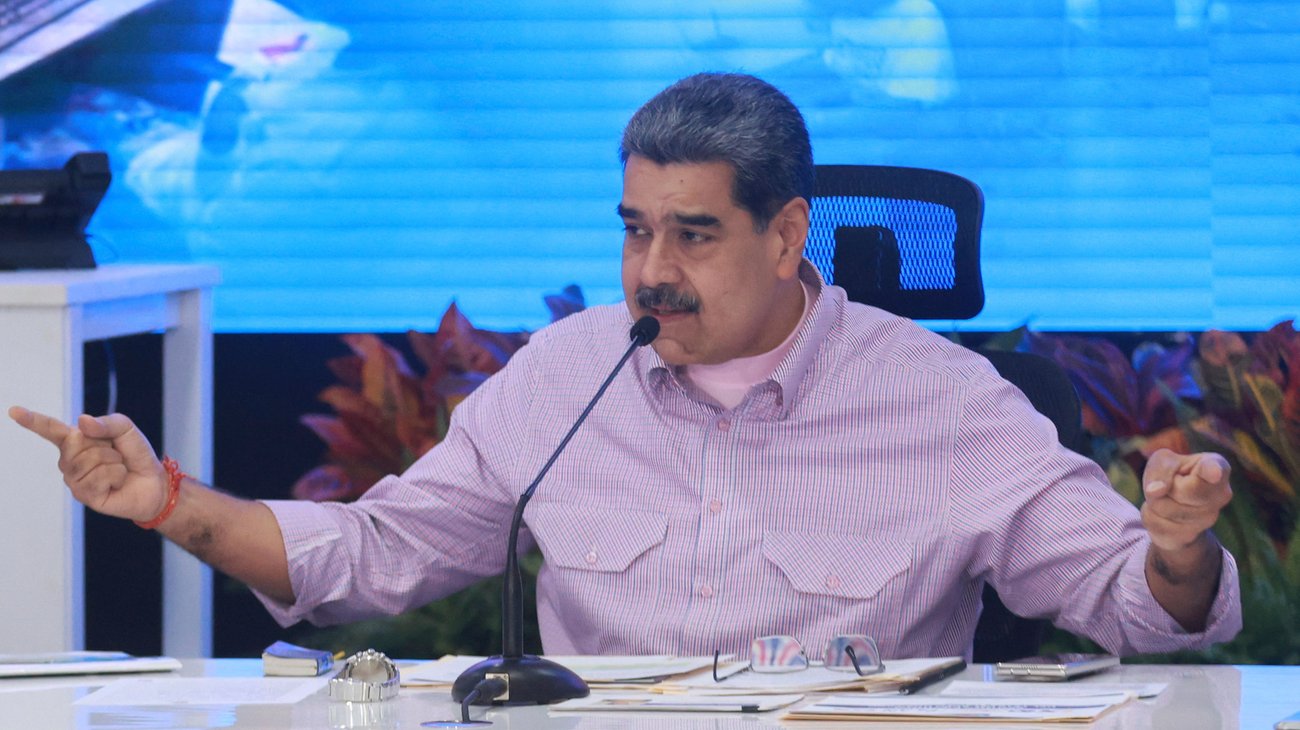 inter_nicolas_maduro_c4e7694328