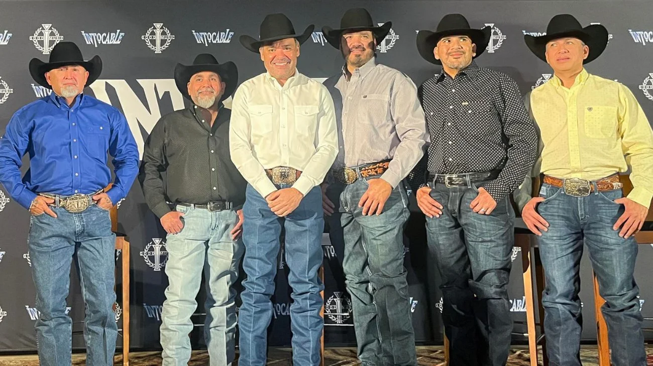 Intocable recibe tres reconocimientos musicales en Texas