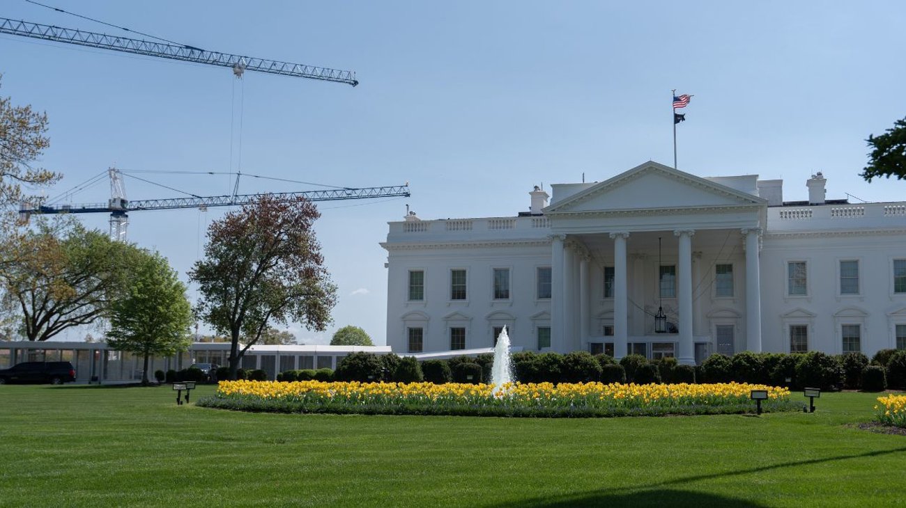 investigan_disparos_frente_casa_blanca_26cc61fddf