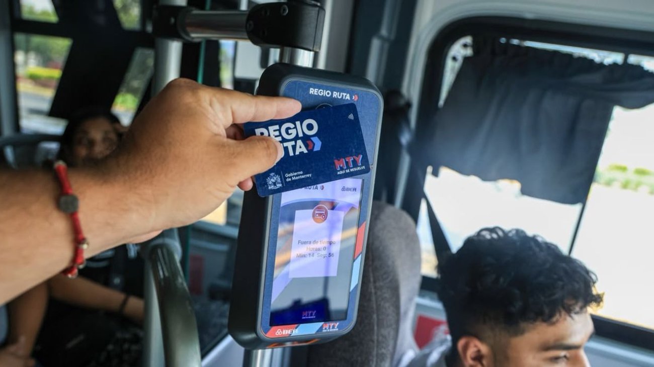 Monterrey invita a tramitar tarjeta Regio Ruta con anticipación