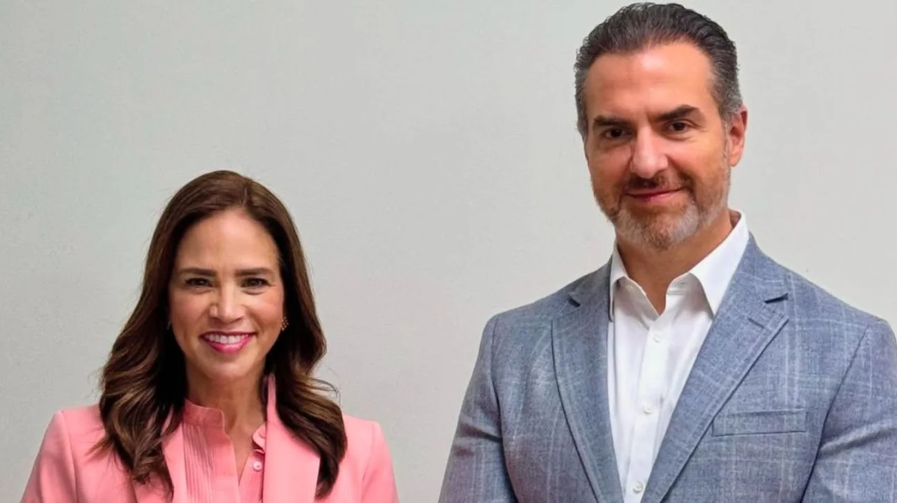 Sale Ivonne Álvarez del Congreso y va a DIF Monterrey