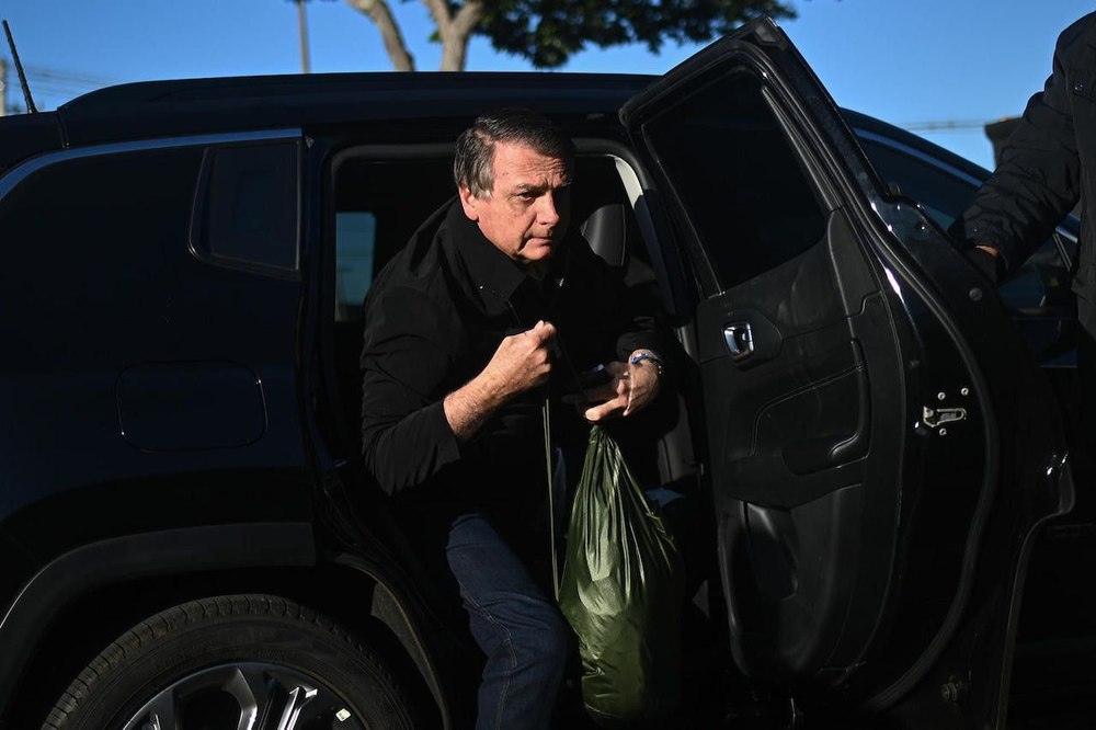 Justicia electoral inhabilita a Bolsonaro durante ocho años