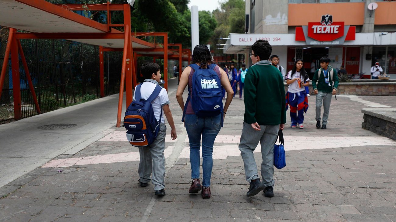 Jalisco se une a CDMX y cancela clases por inicio del Mundial