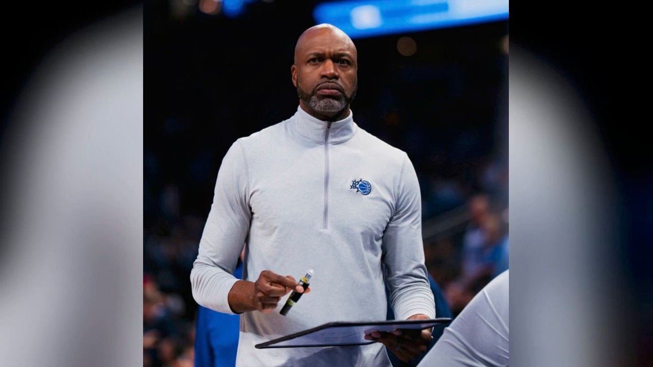 Despide Orlando Magic a su entrenador tras caer en playoffs