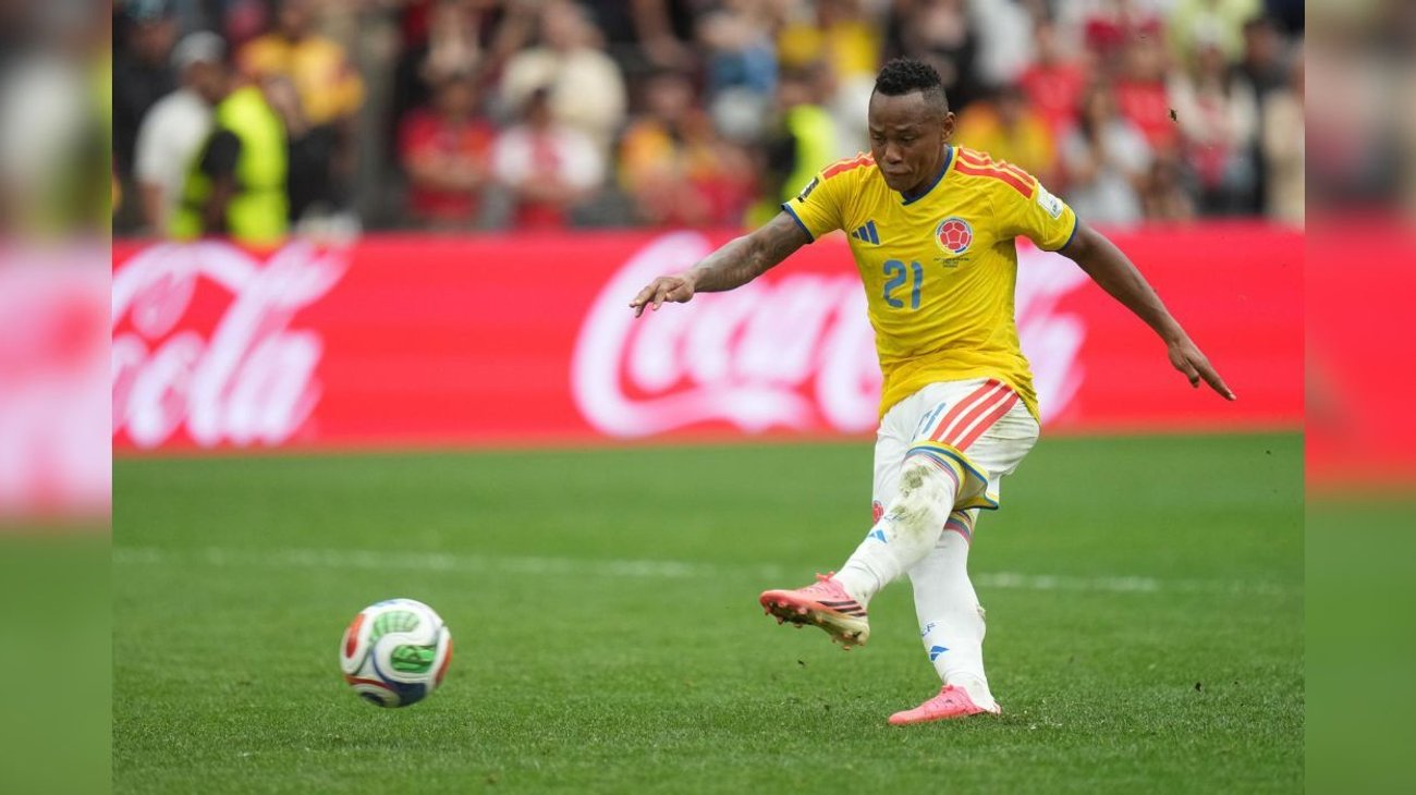 Amenazan al jugador colombiano Jáminton Campaz; piden investigar