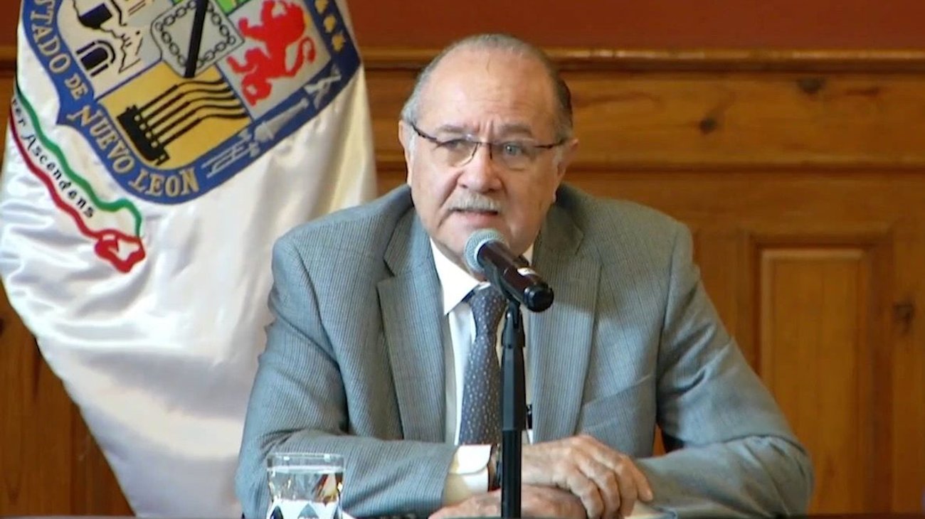 Queda sin efecto suspensión a Navarro para ser interino