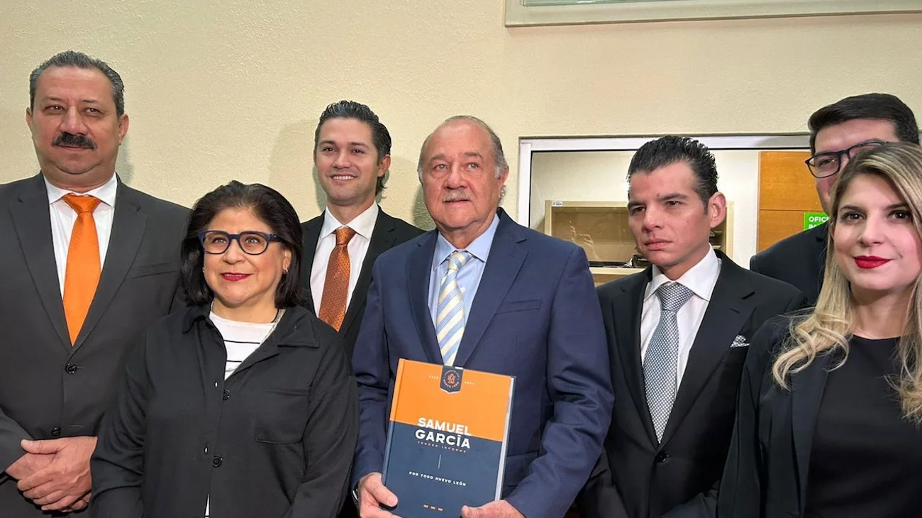 Entrega Javier Navarro tercer informe de Samuel