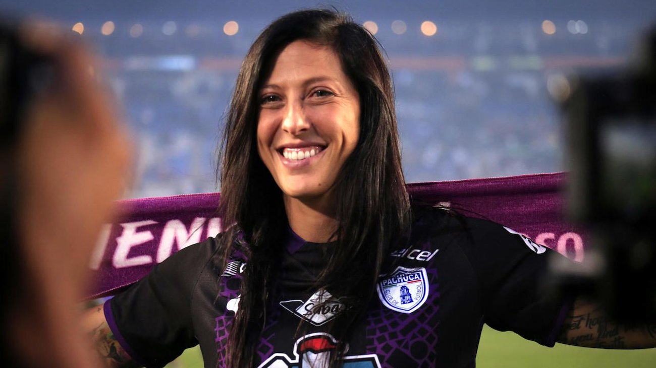 Jenni Hermoso, feliz y motivada, se reincorpora a las Tuzas