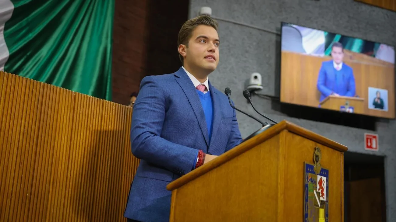 Pide diputado investigar desfalco millonario en el SNTE