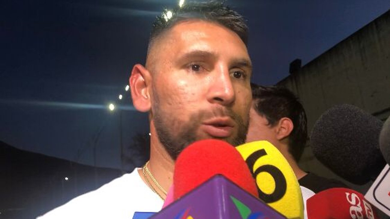 Jonathan en pláticas con Rayados para su regreso