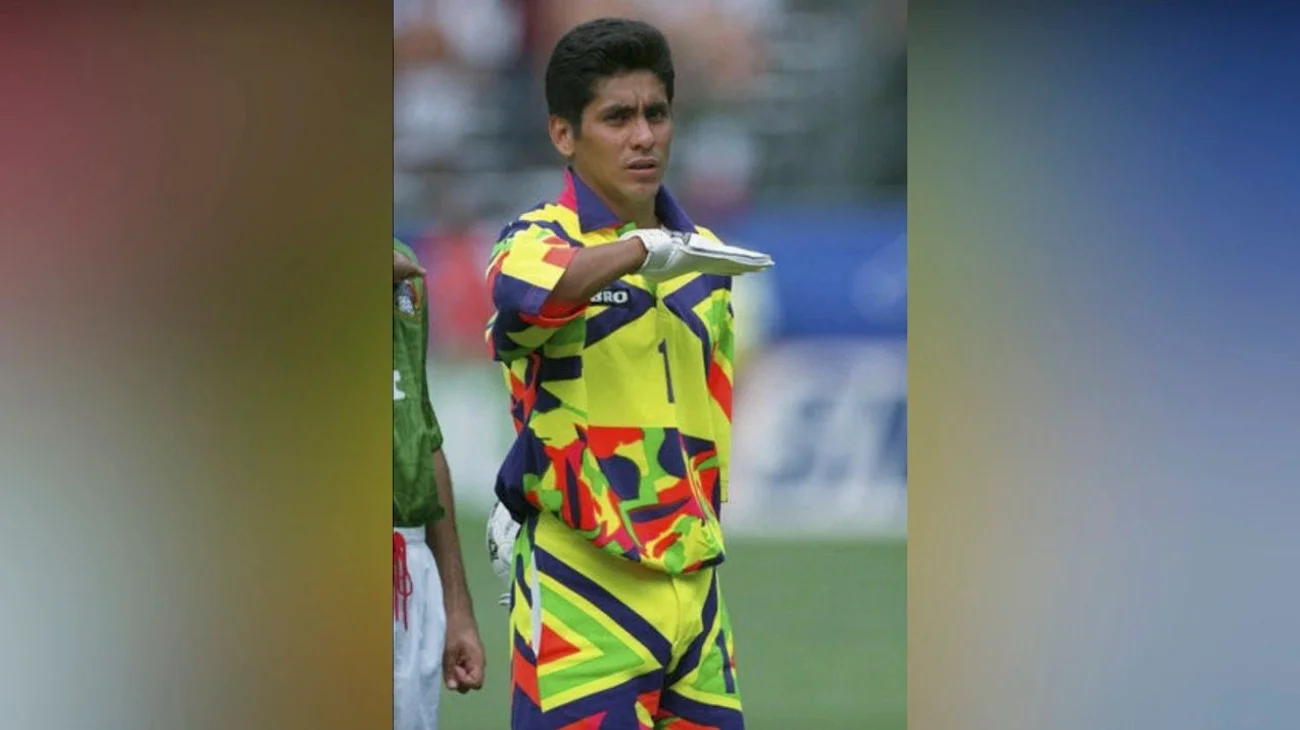 Rinde homenaje Museo FIFA a Jorge Campos con uno de sus jerseys