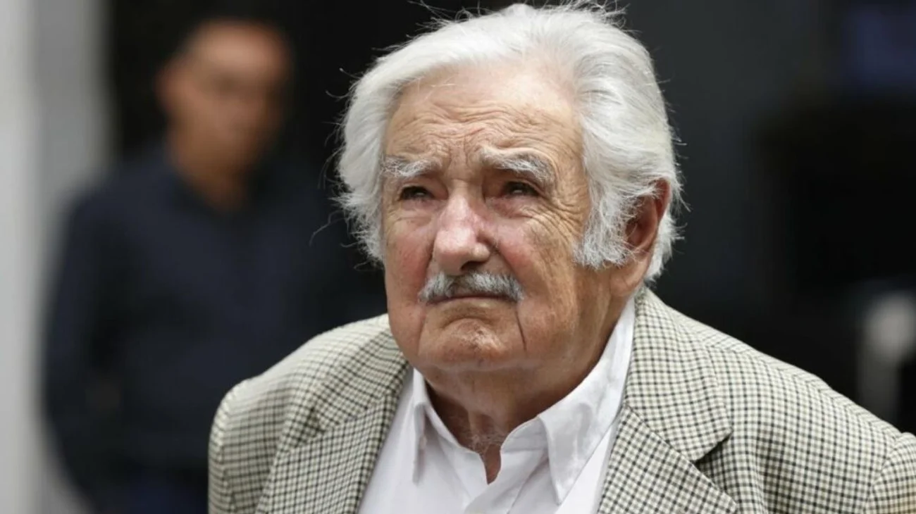 Expresidente de Uruguay se está 'muriendo'; cáncer se extiende