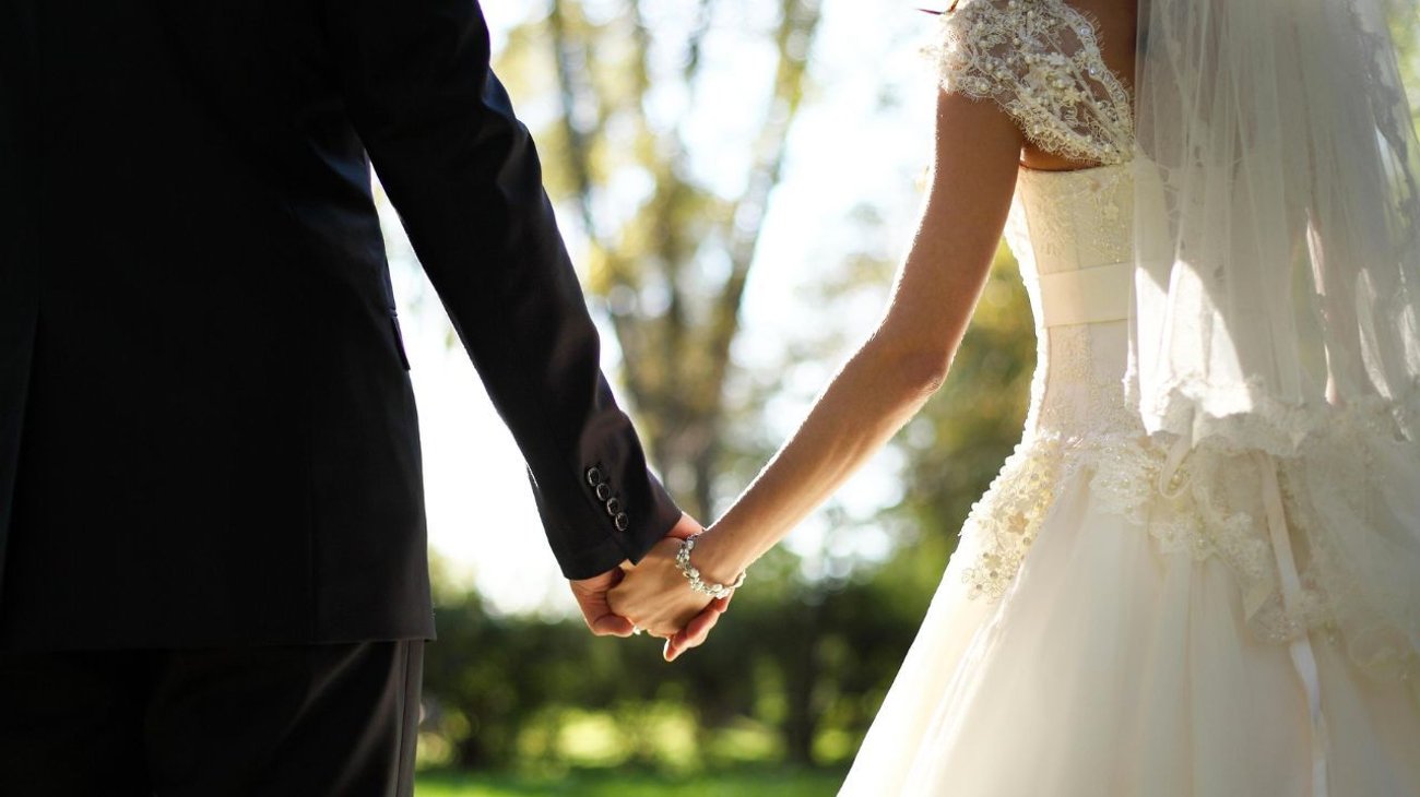 joven_cancela_boda_por_encontrar_fotos_perturbadoras_en_computadora_de_pareja_36a9c20f8a