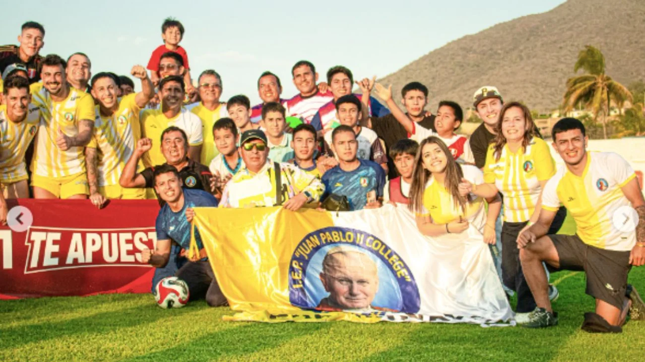 Juan Pablo II, equipo de Perú, asciende a Primera División