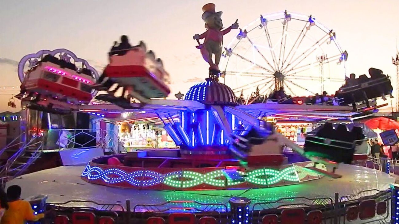 ¡De terror! Juego mecánico sale volando tras falla mecánica