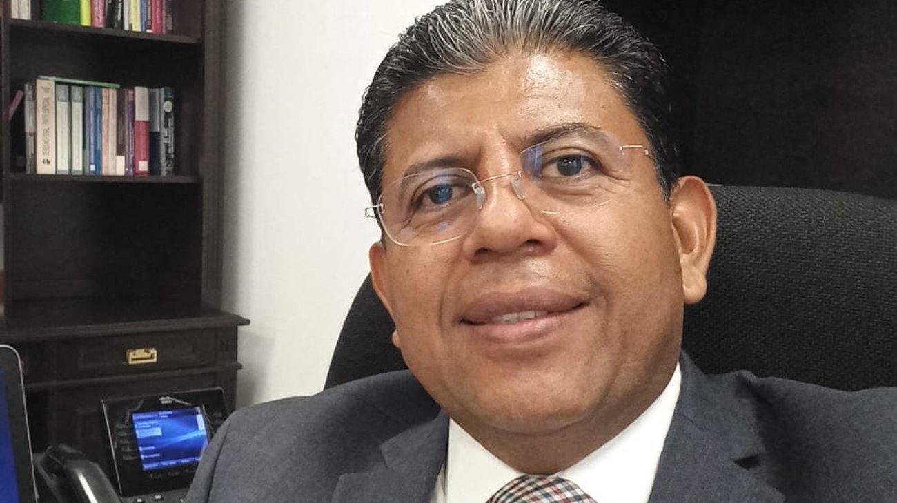 Advierte juez de riesgos económicos con reforma judicial 