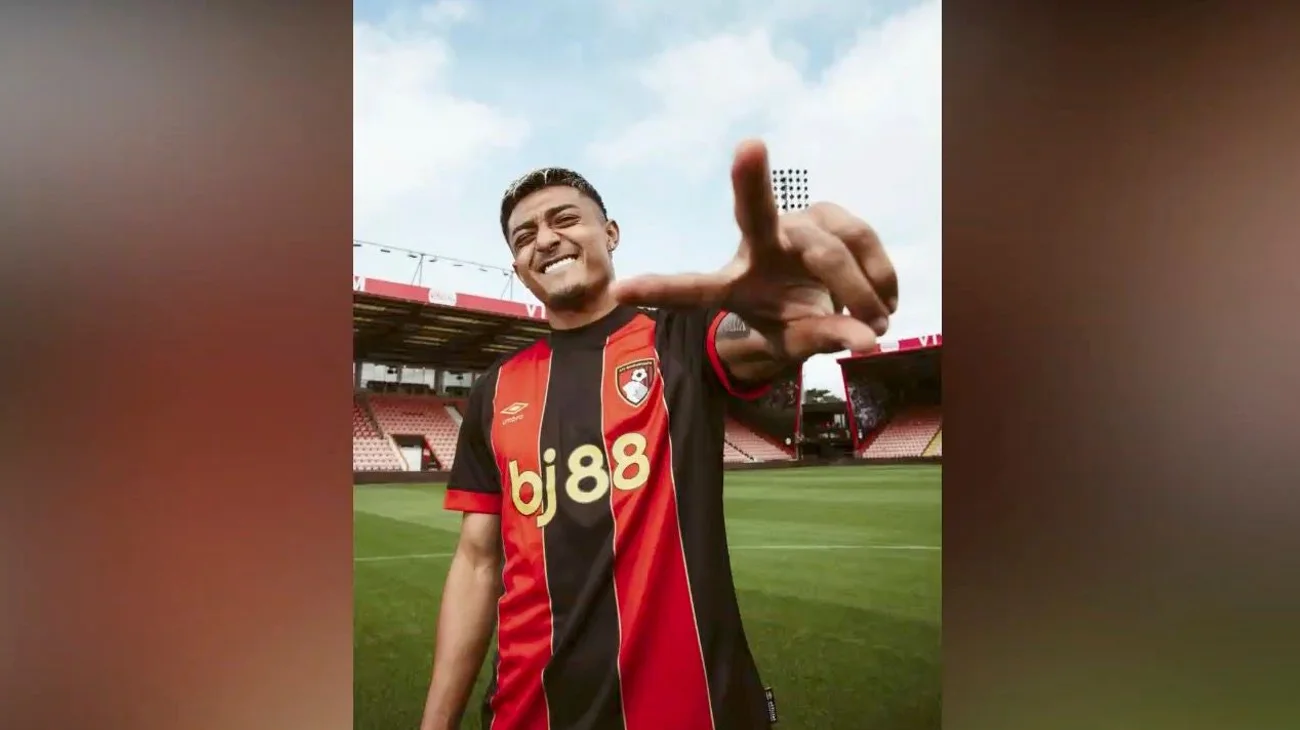 Julián Araujo se va del Barcelona a equipo de la Premier 