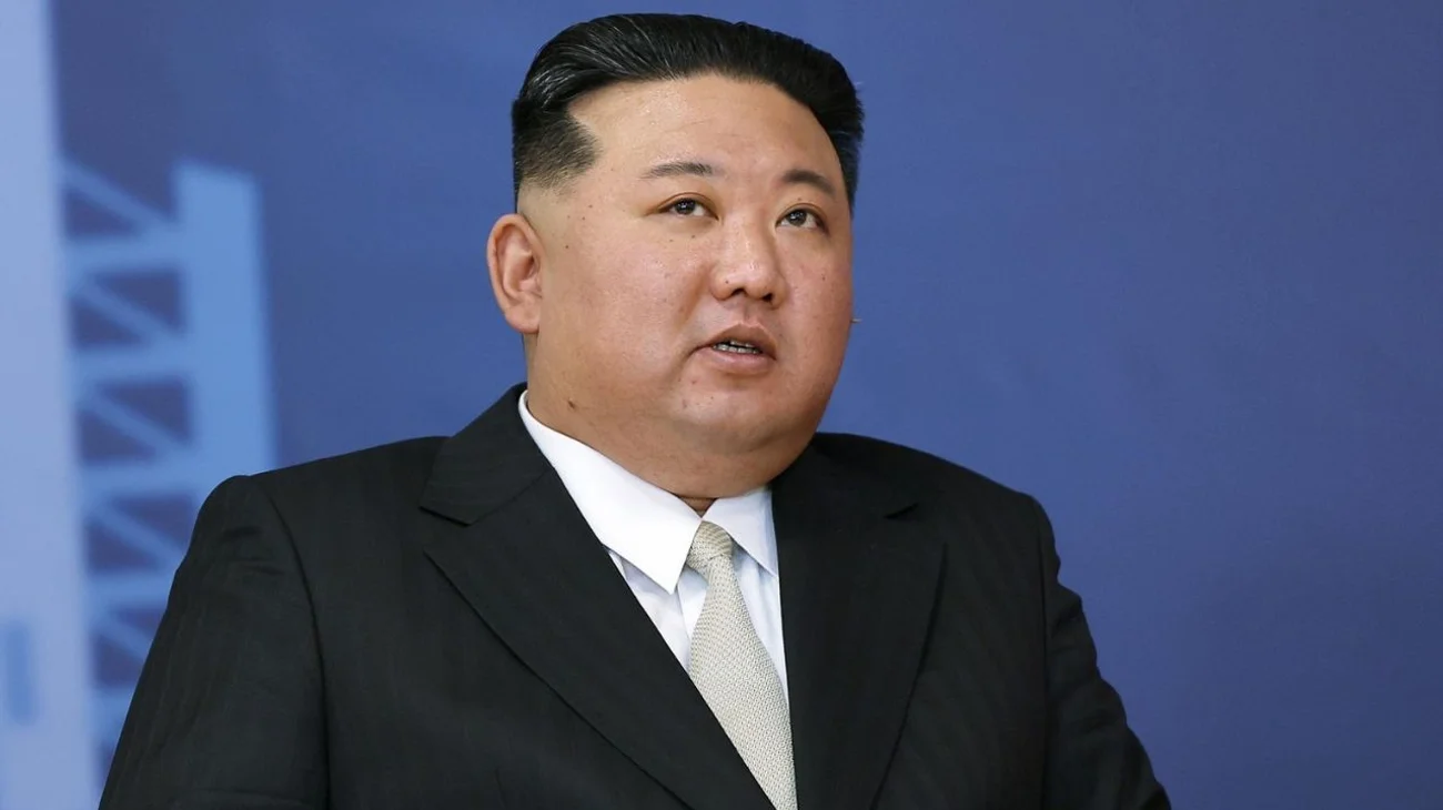 Kim Jong-un inspecciona bases de misiles y amenaza a EUA