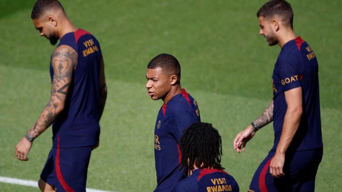 Mbappé rechaza oferta del Al-Hilal, según prensa francesa