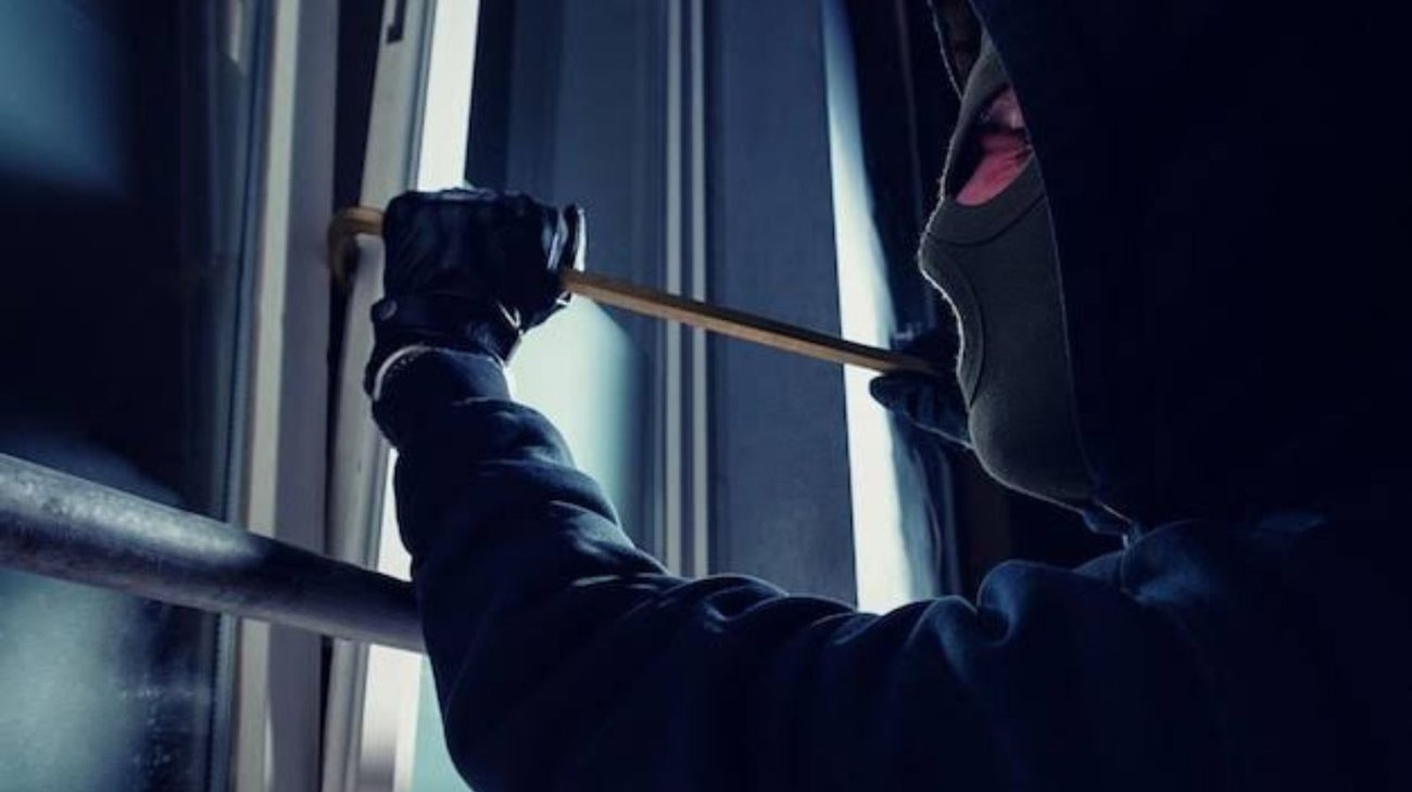 Vecinos alertan a dueña del robo en su bodega en San Nicolás