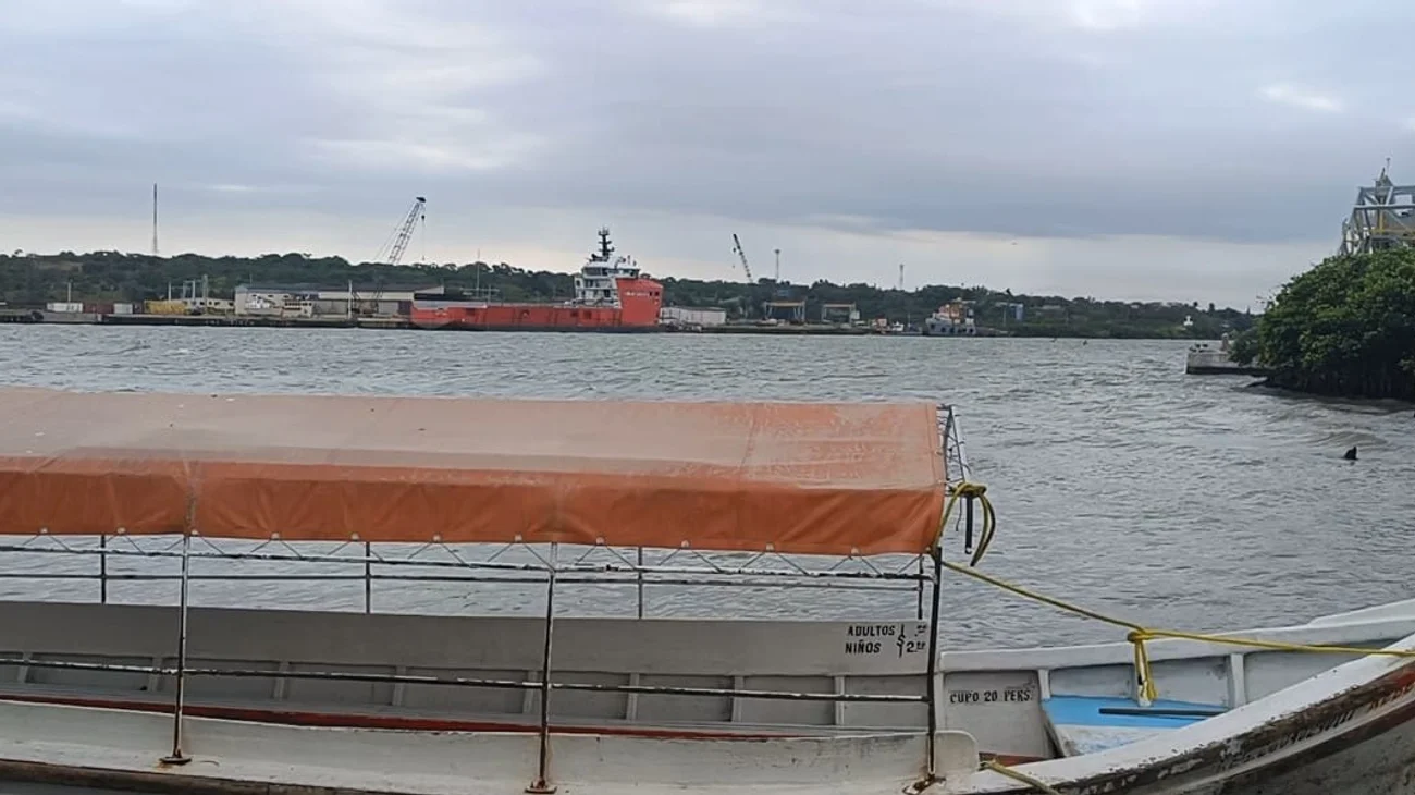 Por norte, suspenden paso de lancha en Tamaulipas