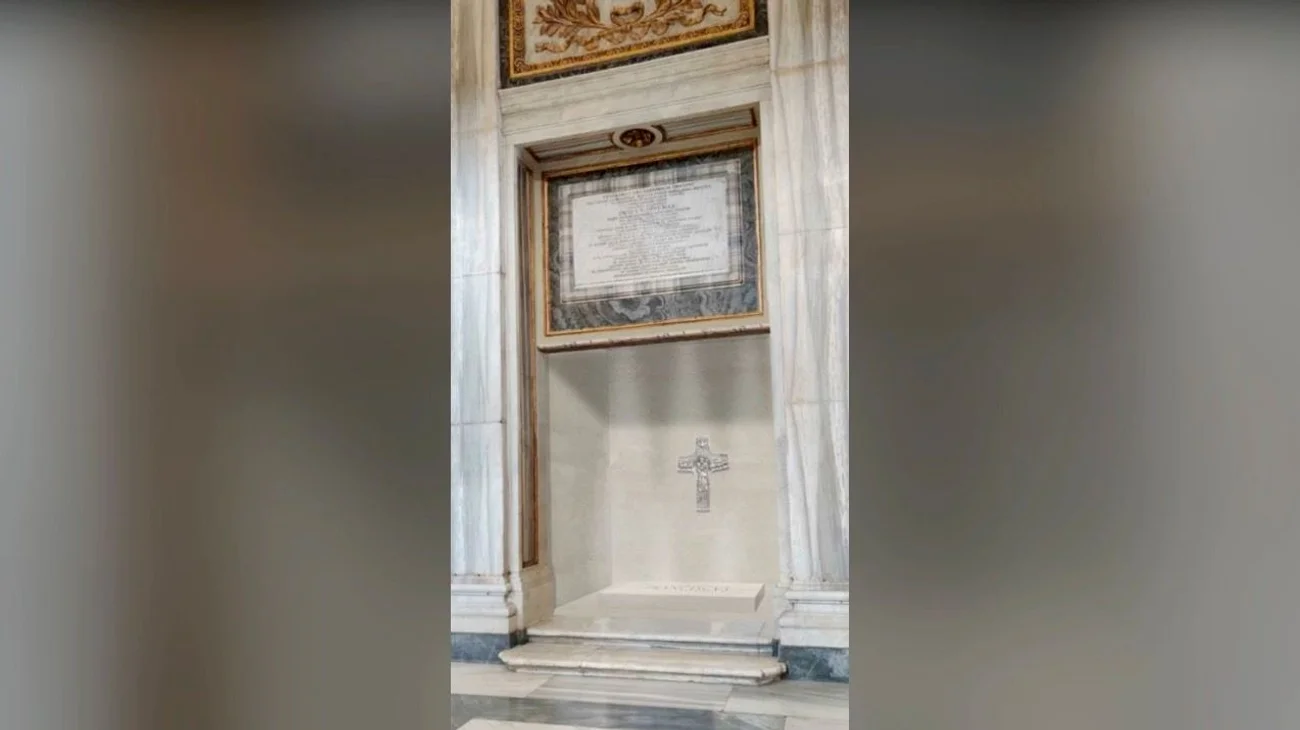 Lápida del papa será de mármol del lugar de antepasados italianos