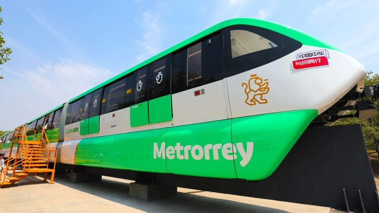 Instalan primer tren para Línea 4 y 6 de Metrorrey