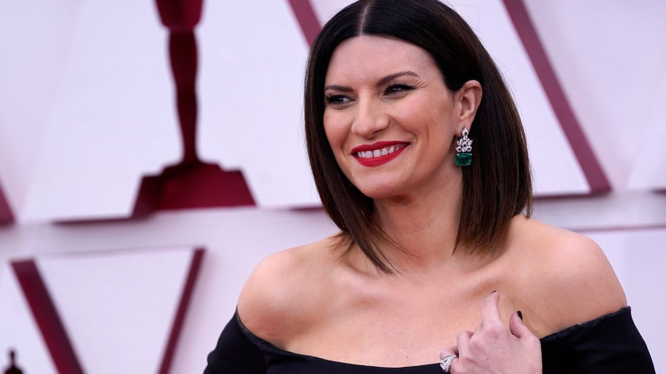 laura_pausini_premio_2112b82b25