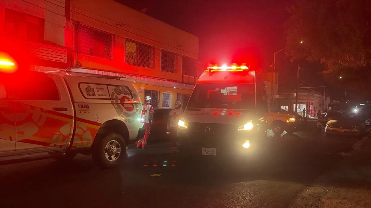 Lesionan a hombre con arma de fuego en Monterrey