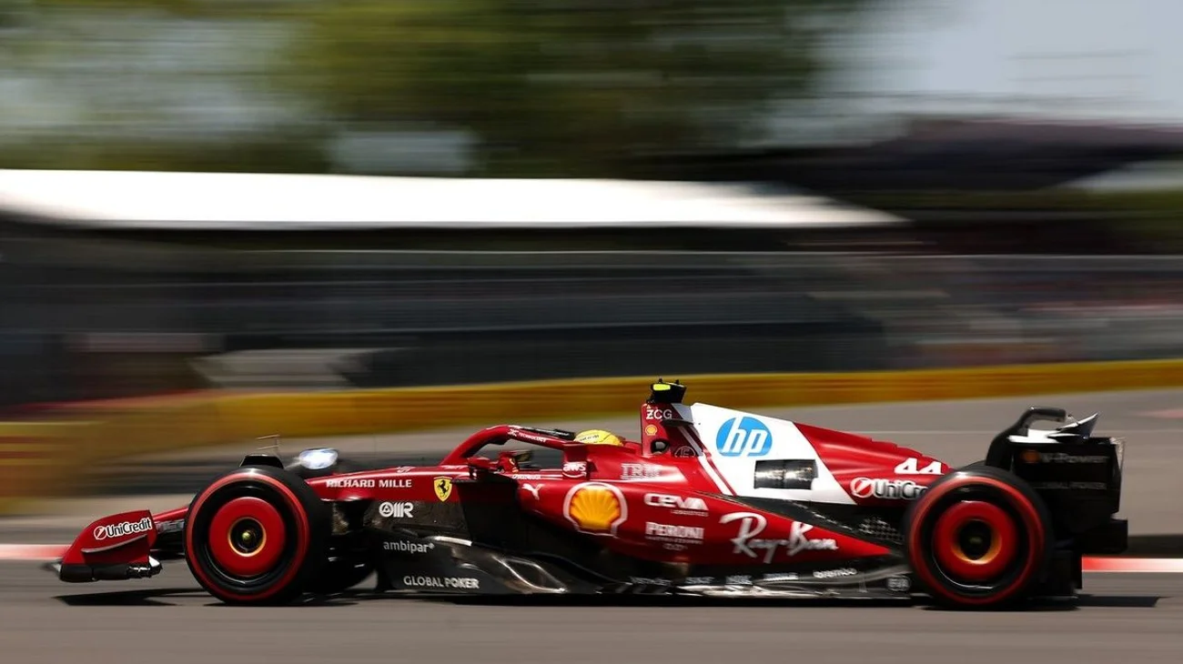 lewis_hamilton_ferrari_a64c642e59