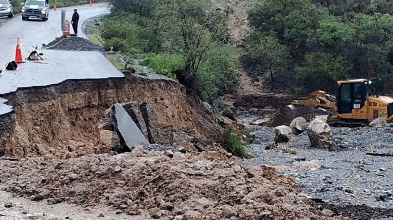 Liberan caminos afectados por 'Alberto' al sur de NL