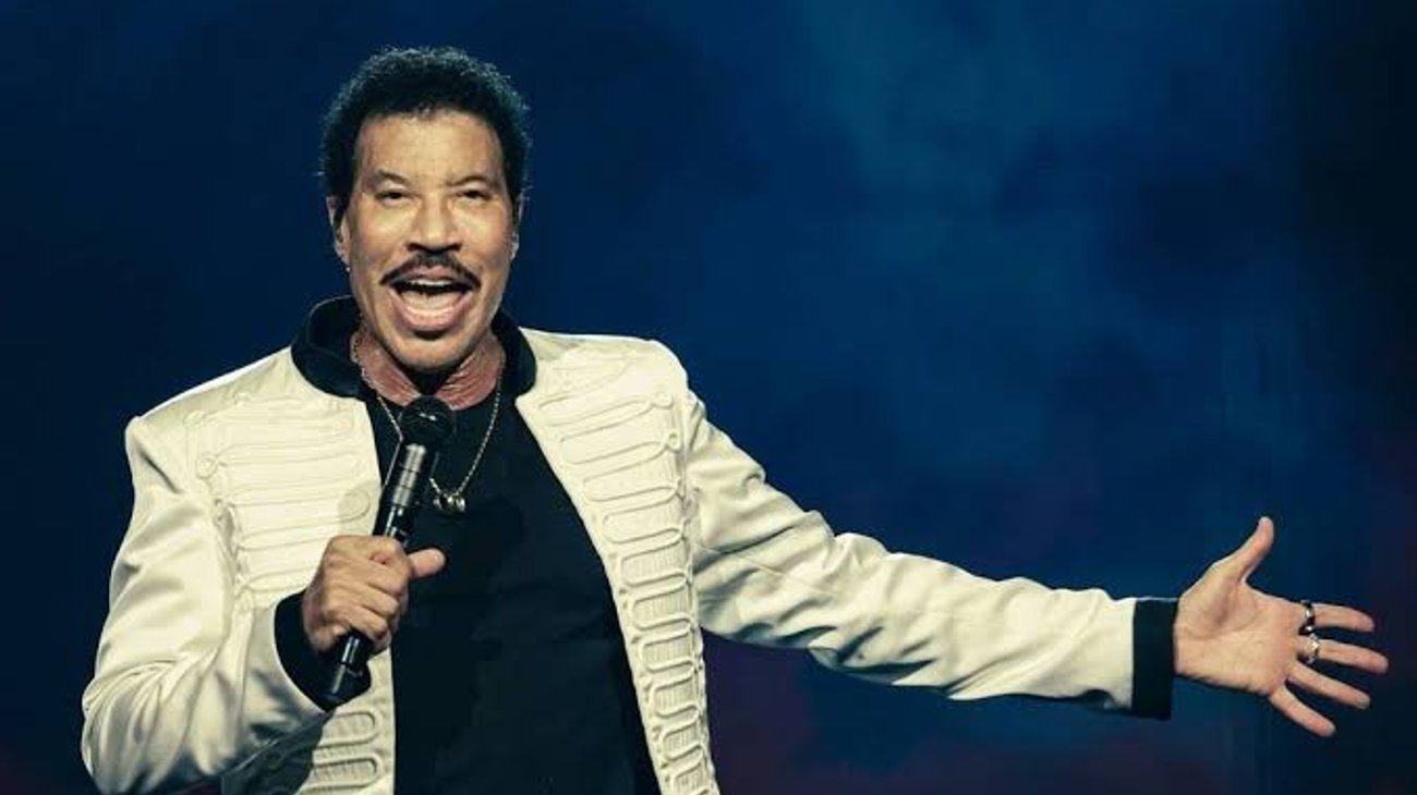 Lionel Richie cancela tres conciertos tras intervención cardíaca