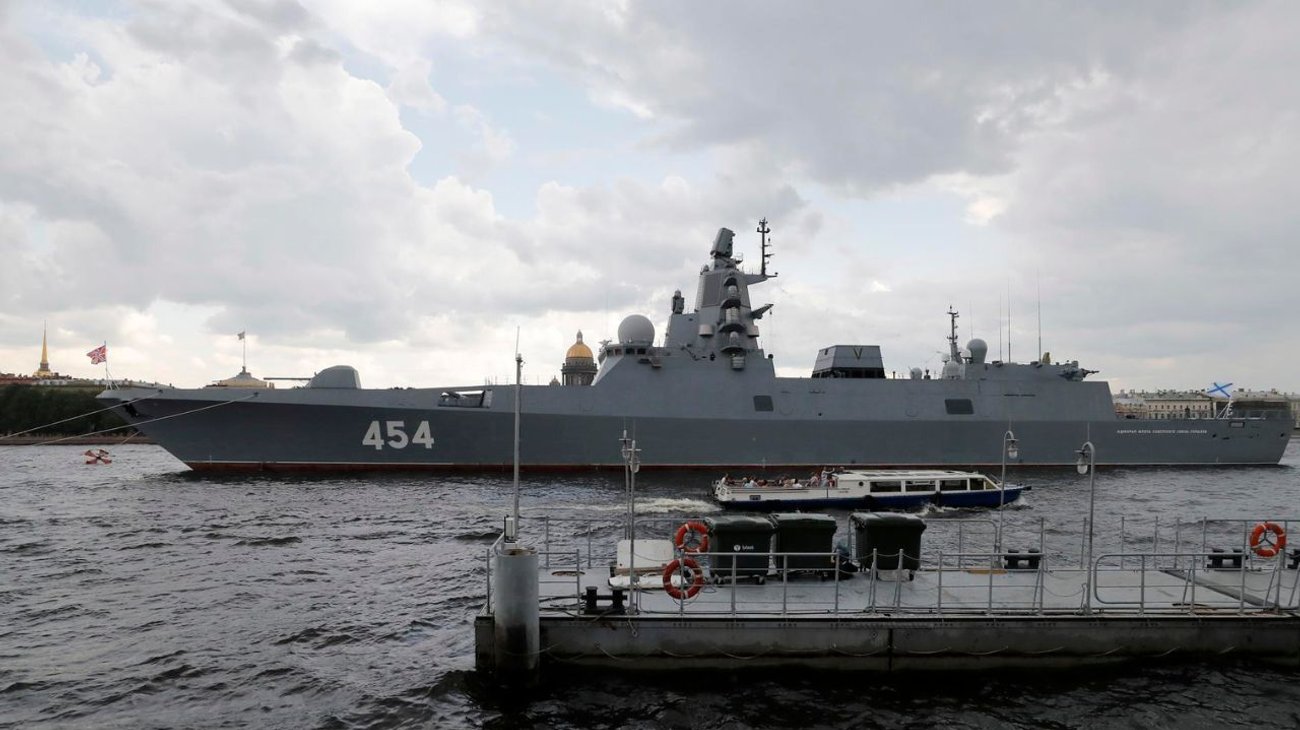 Llegan a Cuba buques de guerra y submarino nuclear ruso