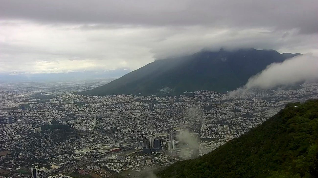 Comienzan primeras lluvias en zonas de Nuevo León