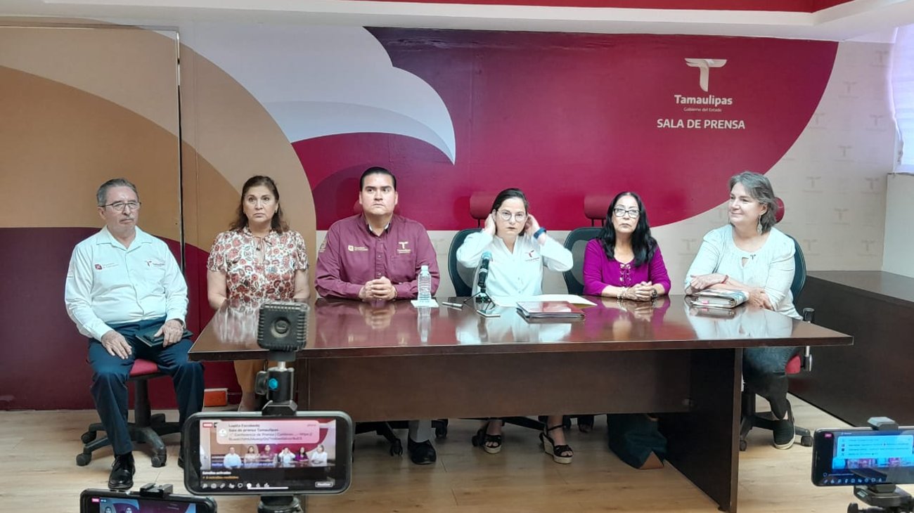 Asegura titular de Educación que sigue firme en su puesto