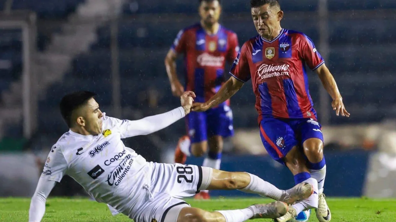 Luis Ruiz es inhabilitado tras lesionar al 'Hobbit' Bermúdez