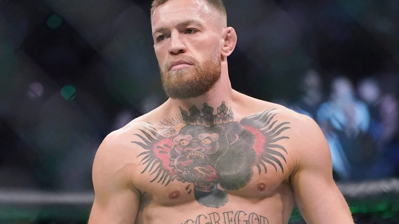  Mujer acusa a luchador McGregor de darle cocaína y violarla
