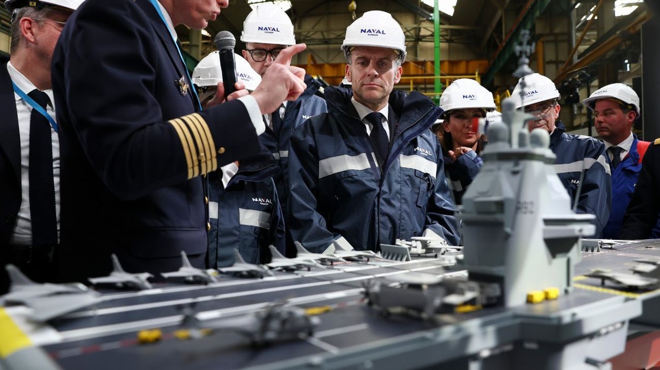 macron_nombra_francia_libre_portaaviones_11576f94d1
